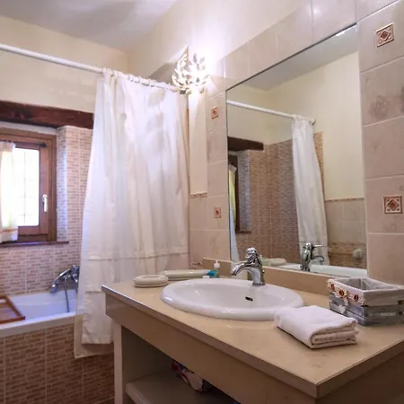 Podere Mocai - Nel Bosco Apartment Montieri